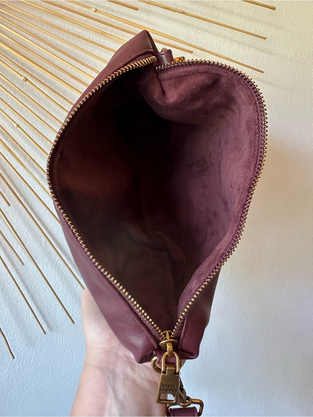 Steve Madden Burgundy Red Crossbody Bag Soft Faux Leather Suede-Like Int. NWOT - Picture 6 of 6